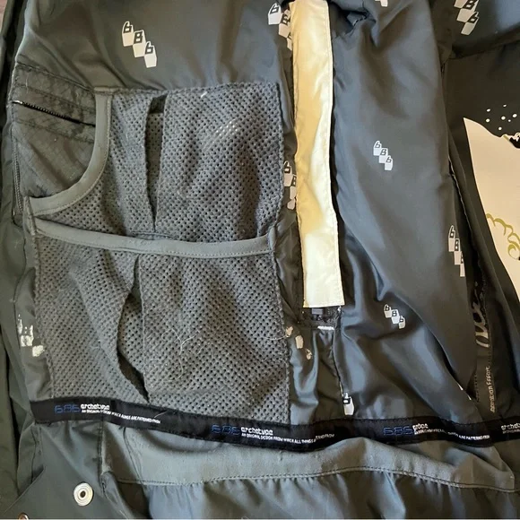 686 Archetype Ski/ Snowboard Puffy Jacket Size Small - Picture 3 of 16